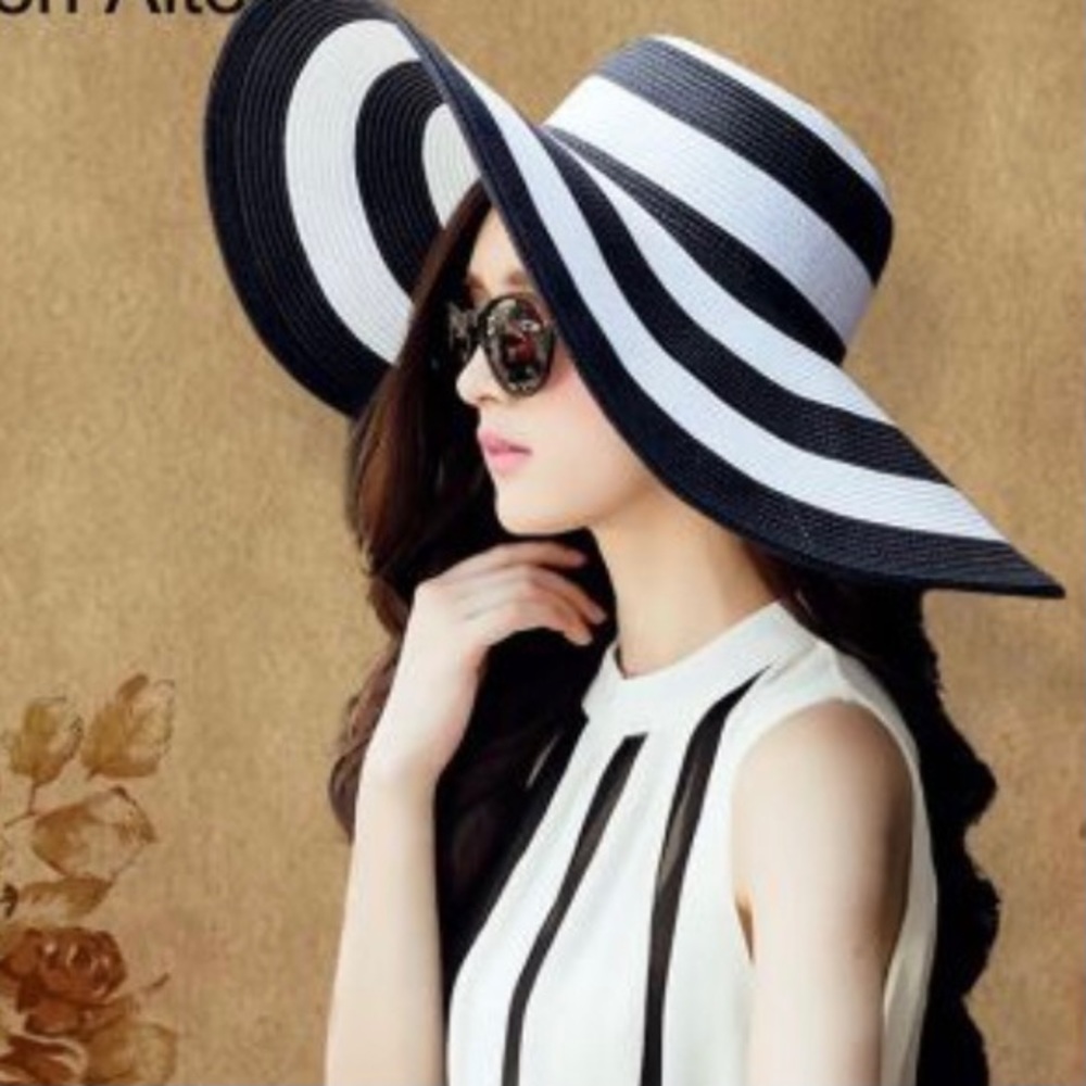 Steve Madden Crotched Straw Striped Brim Hat